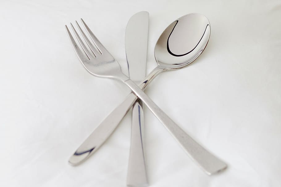 silver spoon, fork, and table knife on white cloth, cutlery HD wallpaper