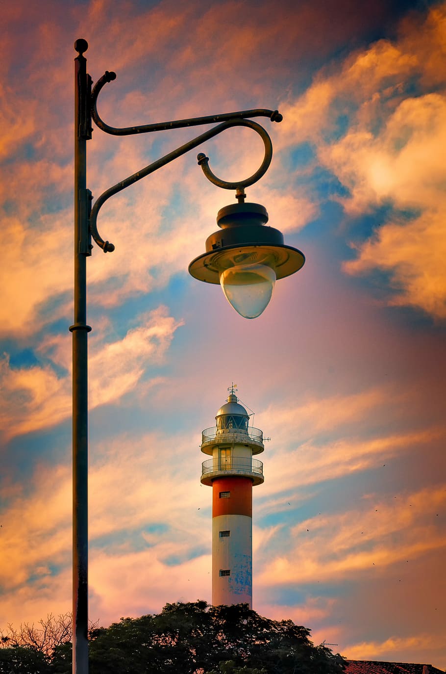 unlit black lamppost, lighthouse, sky, old streetlight, clouds HD wallpaper