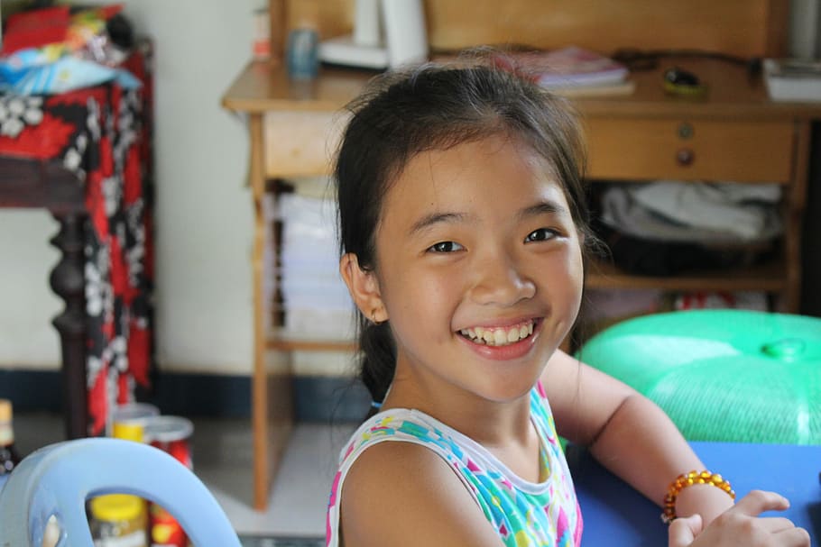 My Younger Sister, smiling girl sitting on white monobloc chair HD wallpaper