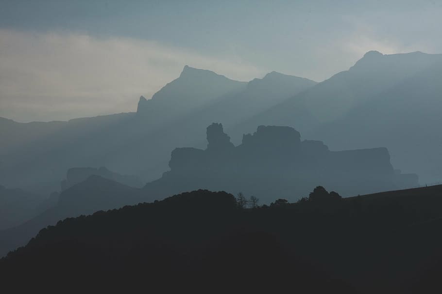 mountain range, landscape, vanishing, haze, fog, mist, perspective HD wallpaper