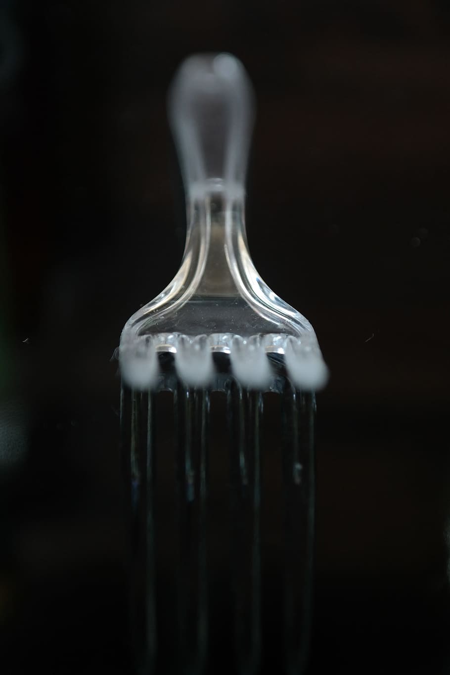 Fork, Plastic Cutlery, plastic fork, transparent, forks, black background HD wallpaper