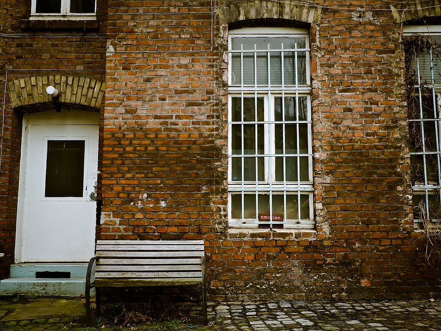 Facade, Backyard, Old, Wall, architecture, old town, home front HD wallpaper