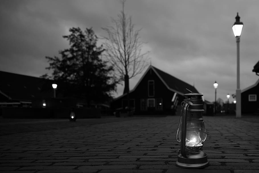 light, lantern, black, dark, lamp, night, candle, electric HD wallpaper