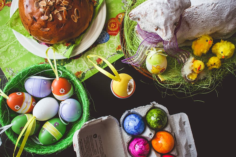 Easter Table Setting, easter bunny, easter cake, easter chickens, HD wallpaper