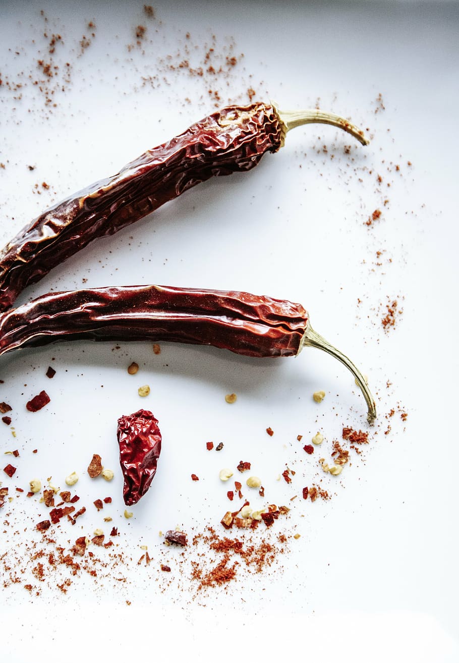 two dried chilies, pepperoni, sharp, sharpness, spice, chilli HD wallpaper