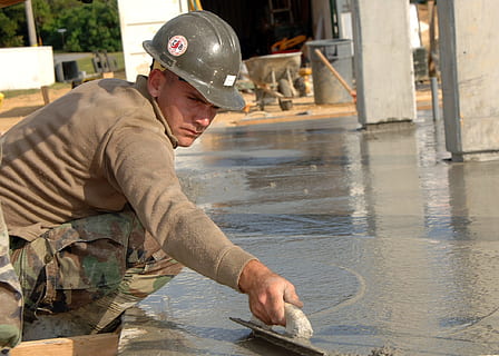 man wearing gray hard top working, mason, concrete, float, smooth HD wallpaper