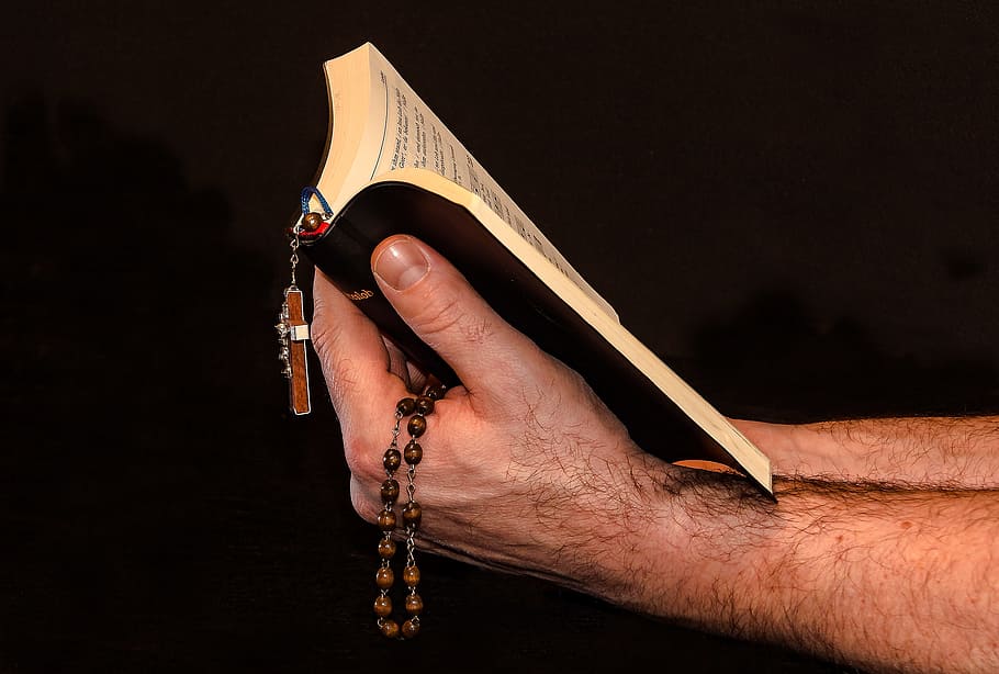 person holding a bible, Prayer Book, Rosary, Man, Hand, man hand, HD wallpaper