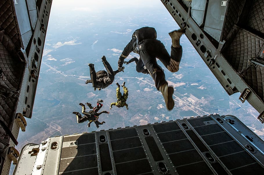 people skydiving during daytime, parachute, parachuting, jumping