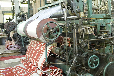 grey and black weaving machine, factory, textile, manufacturing HD wallpaper