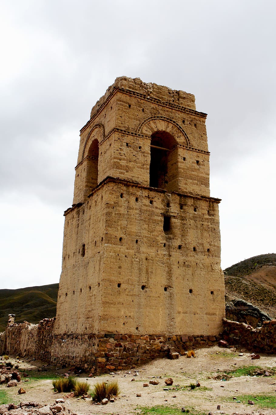 tower, oblivion, ruin, abandoned, church, desert, bell tower HD wallpaper