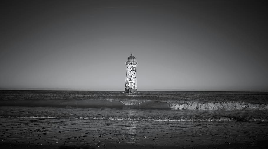 lighthouse, wales, black white, sea, waves, dramatic, water HD wallpaper