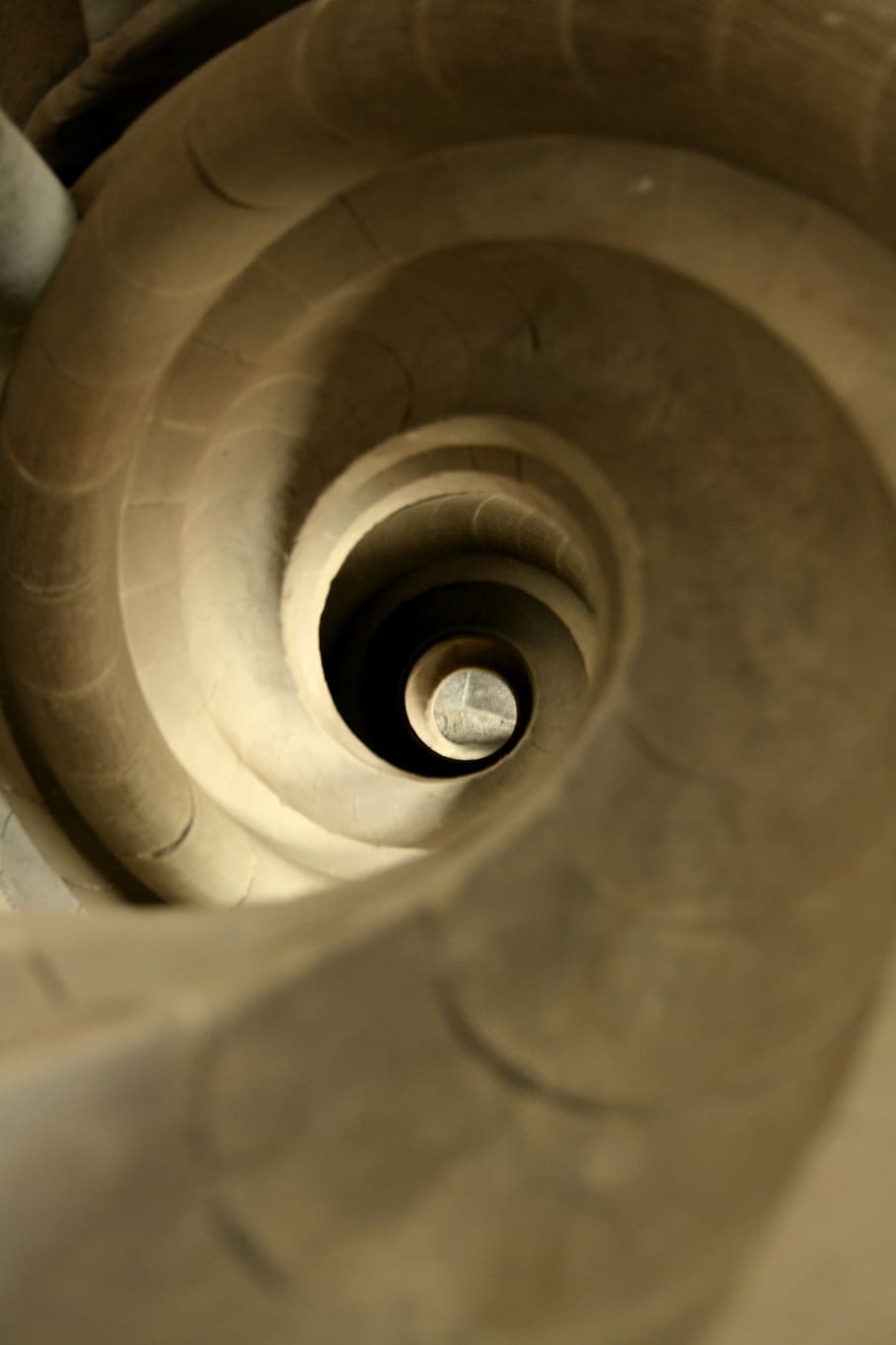 Trap, Building, Architecture, Art, spiral, no people, day, indoors HD wallpaper