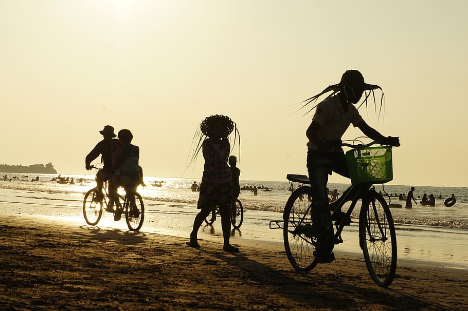 beach, scene, backlighting, shadow, water, play, bike, drive HD wallpaper