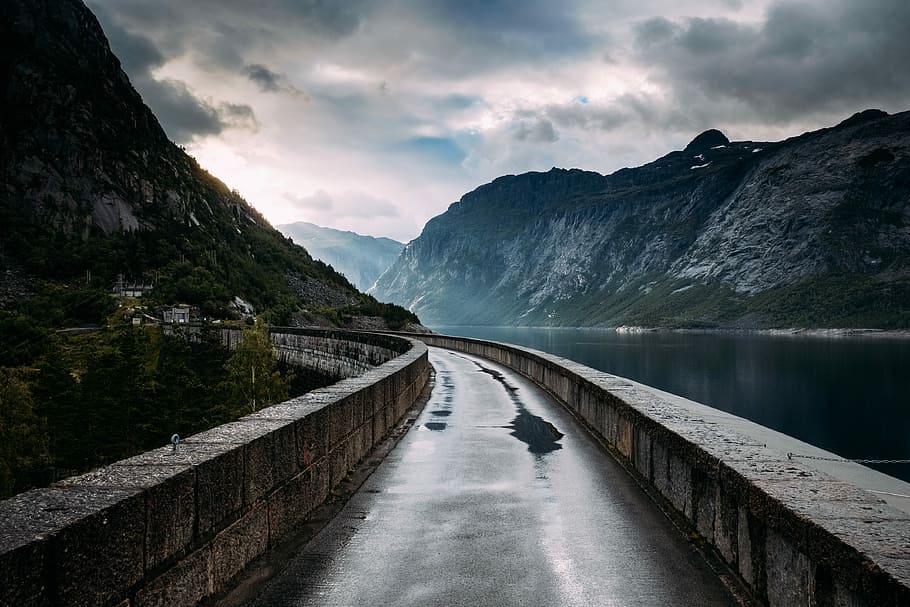 Calm After the Storm, brown concrete bridge, wall, road, puddle HD wallpaper