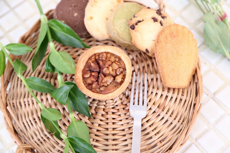Walnut, Cookies, Leaf, Tart, walnut cookies, coogee, madeleine HD wallpaper