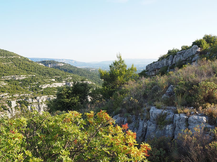 karst landscape, karst area, rock, france, provence, fontaine-de-vaucluse HD wallpaper