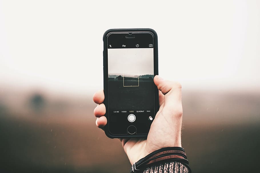 person holding black iPhone 7 taking photo, smartphone, pingint, HD wallpaper