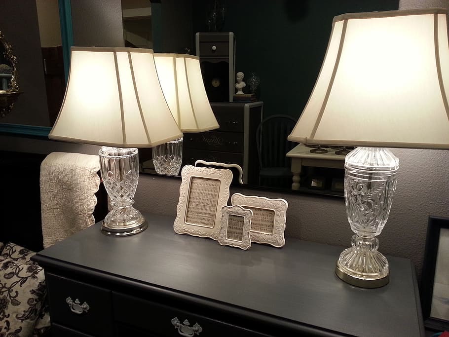 lamps, mirror, desk, lighting equipment, electric lamp, table HD wallpaper
