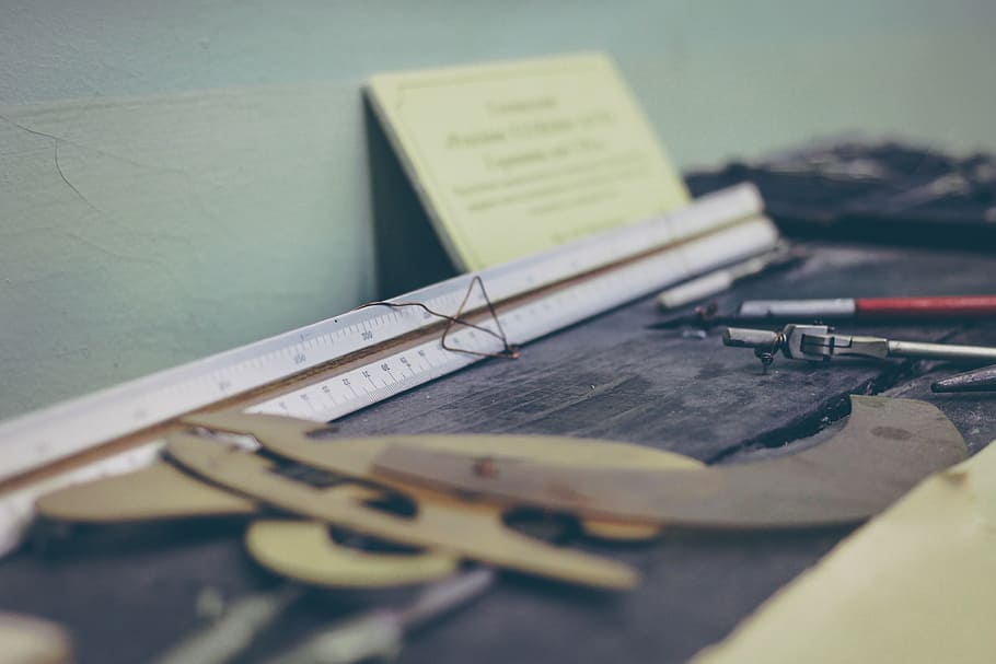 selective focus photography of ruler on table, compass, tools HD wallpaper