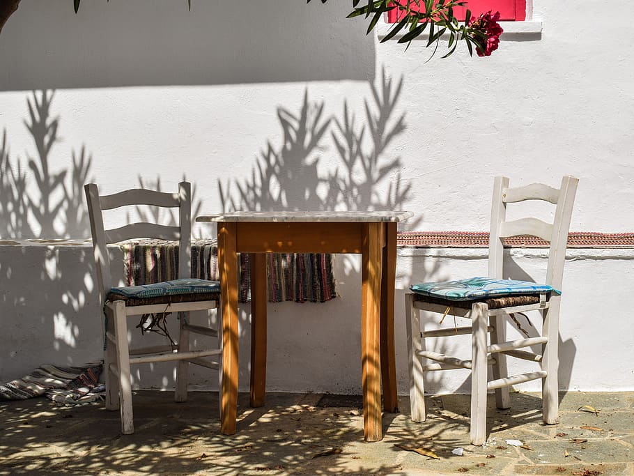 yard, table, chairs, house, red, corner, architecture, traditional HD wallpaper