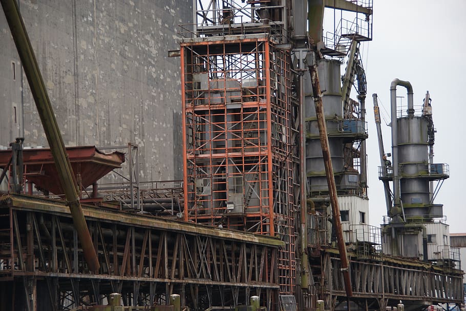 building, mesh silos, rust, built structure, architecture, industry HD wallpaper