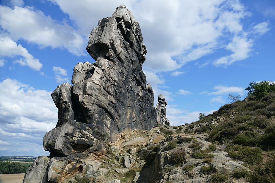 gray rock formation on hill under blue sky at daytime, cliff HD wallpaper