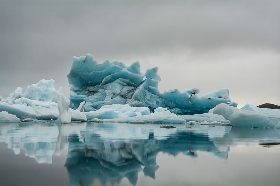 ice berg on body of water, ice macro photography, glacier, jagged ice HD wallpaper