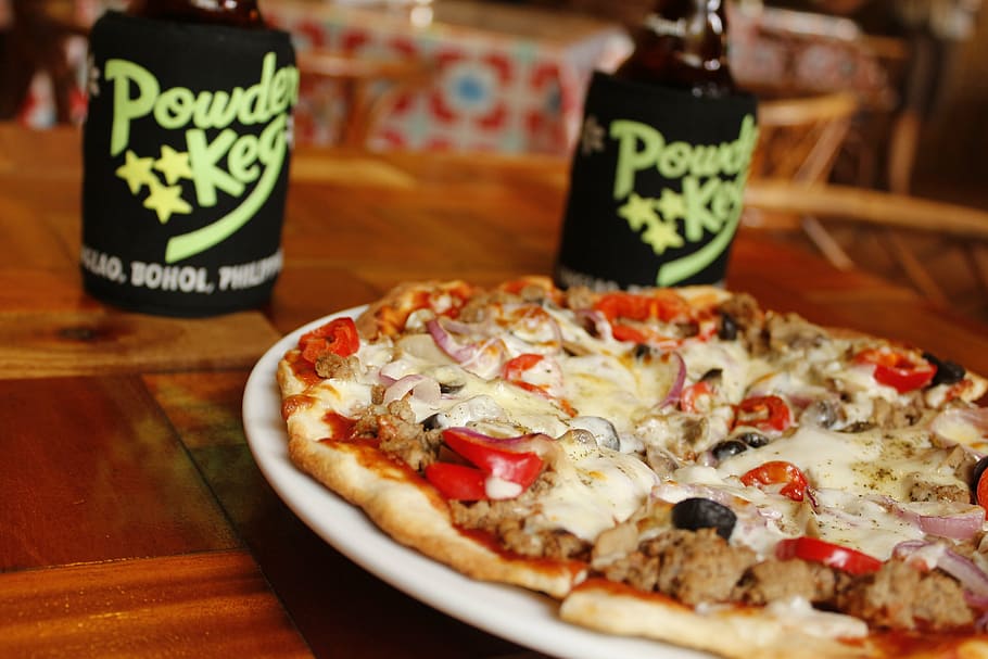 pizza dish, beer, bohol, cheese, food, tomato, dinner, meal HD wallpaper