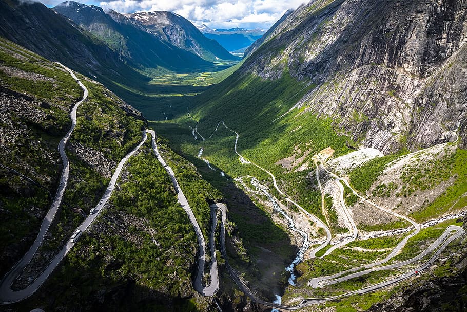 Everyday Is A Winding Road, green covered mountain, grass, rock HD wallpaper