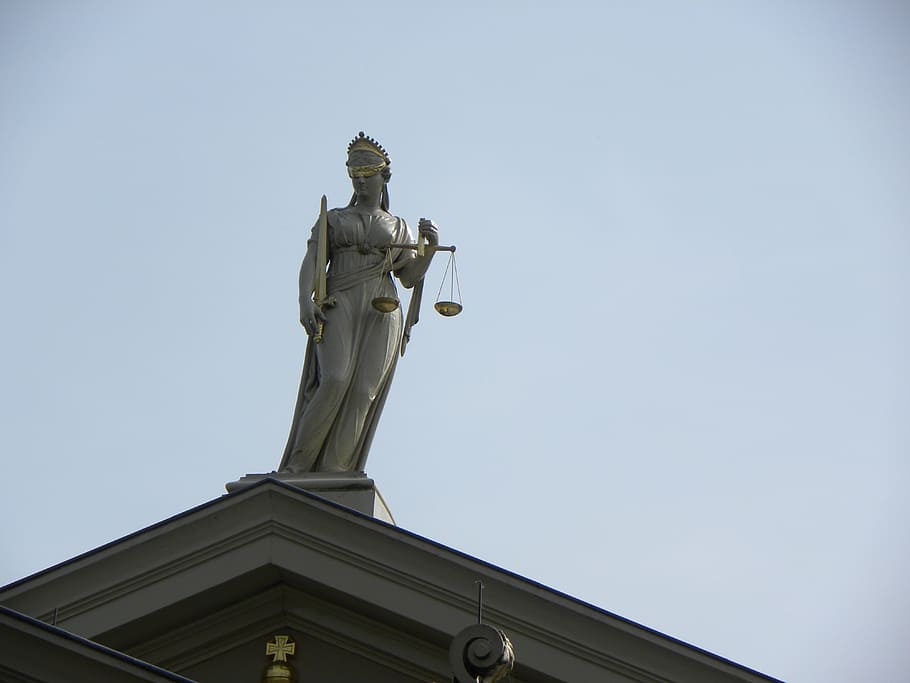 Lady Justice statue on top of building under clear sky, justitia, HD wallpaper