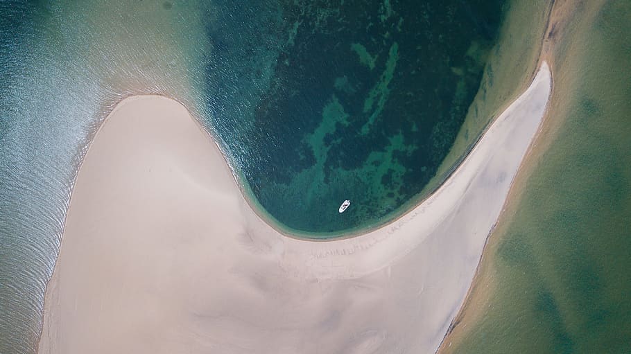 aerial photography of white boat near an island, white sand, mask - Disguise HD wallpaper