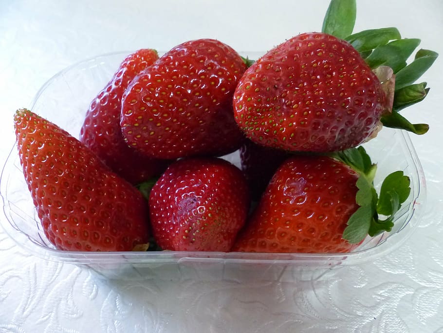 strawberries, ash, red, leaf, green, table, canvas, food, food and drink HD wallpaper