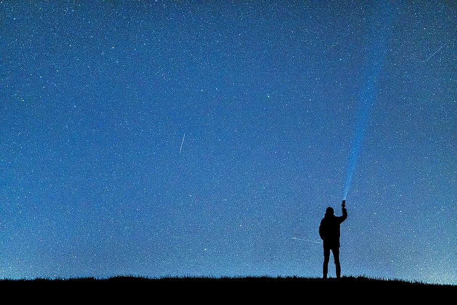 man standing point flashlight, Photograph, Starry Sky, Night Sky