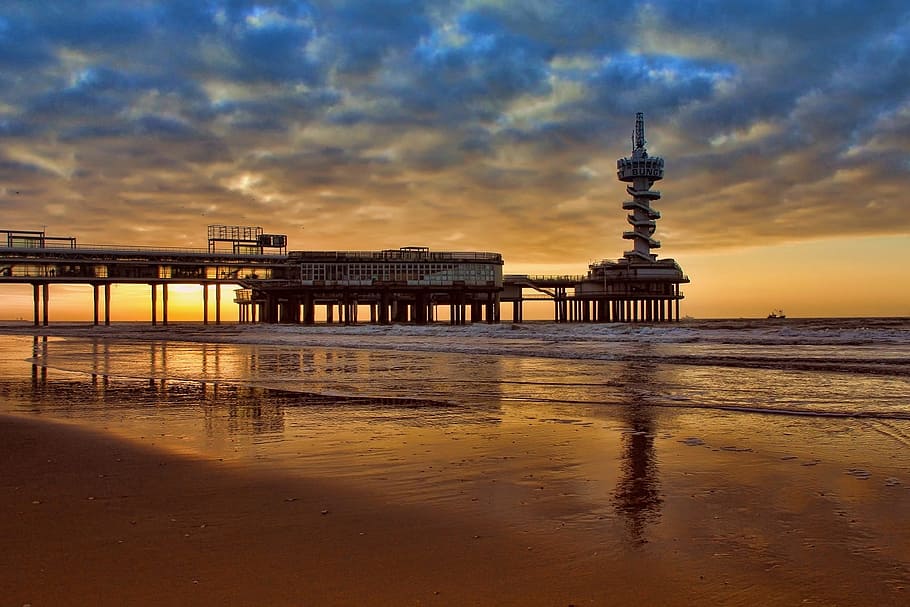 building near the body of water, sunrise, the sky, reflection HD wallpaper