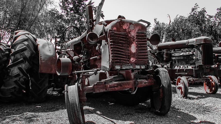 tractor, old, rusty, machinery, abandoned, destroyed, weathered HD wallpaper