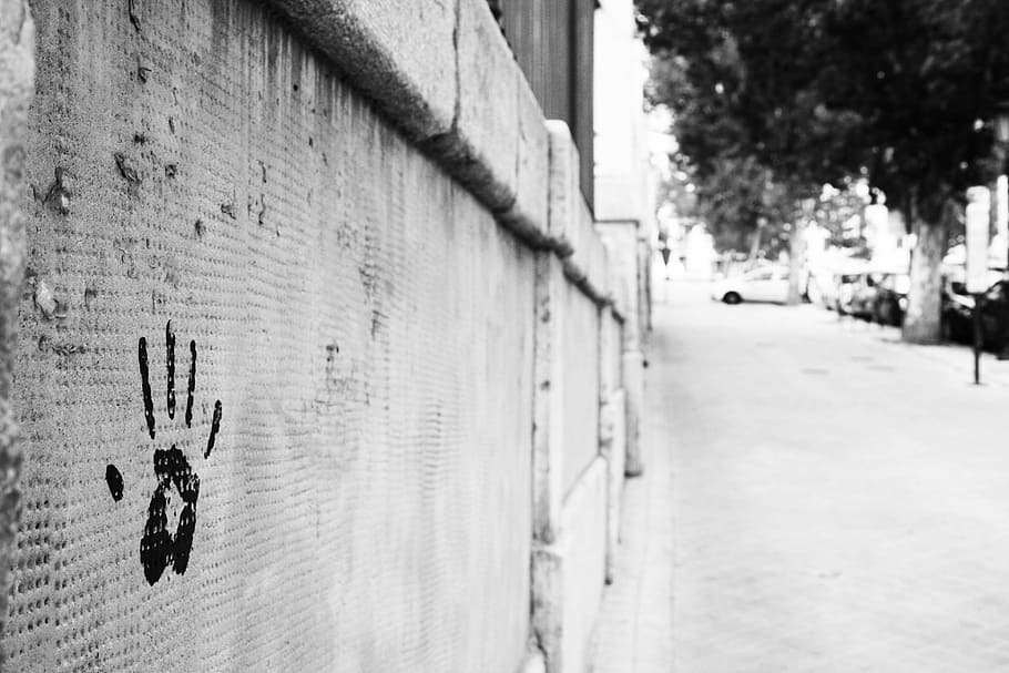 human hand print on concrete wall grayscale photo, imprint HD wallpaper