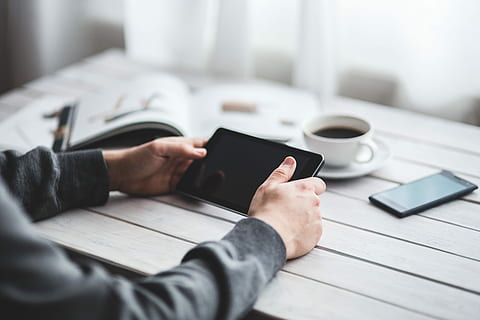 Man using a tablet, technology, work, hands, business, smartphone HD wallpaper