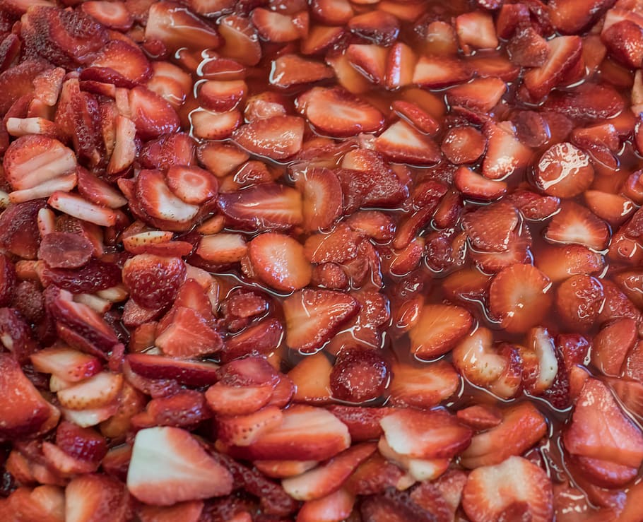 strawberries, food, dry, batch, desktop, refreshment, health HD wallpaper