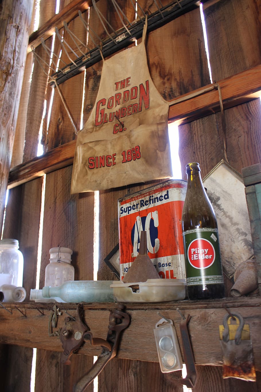 vintage, junk, barn, communication, text, wood - material, no people HD wallpaper