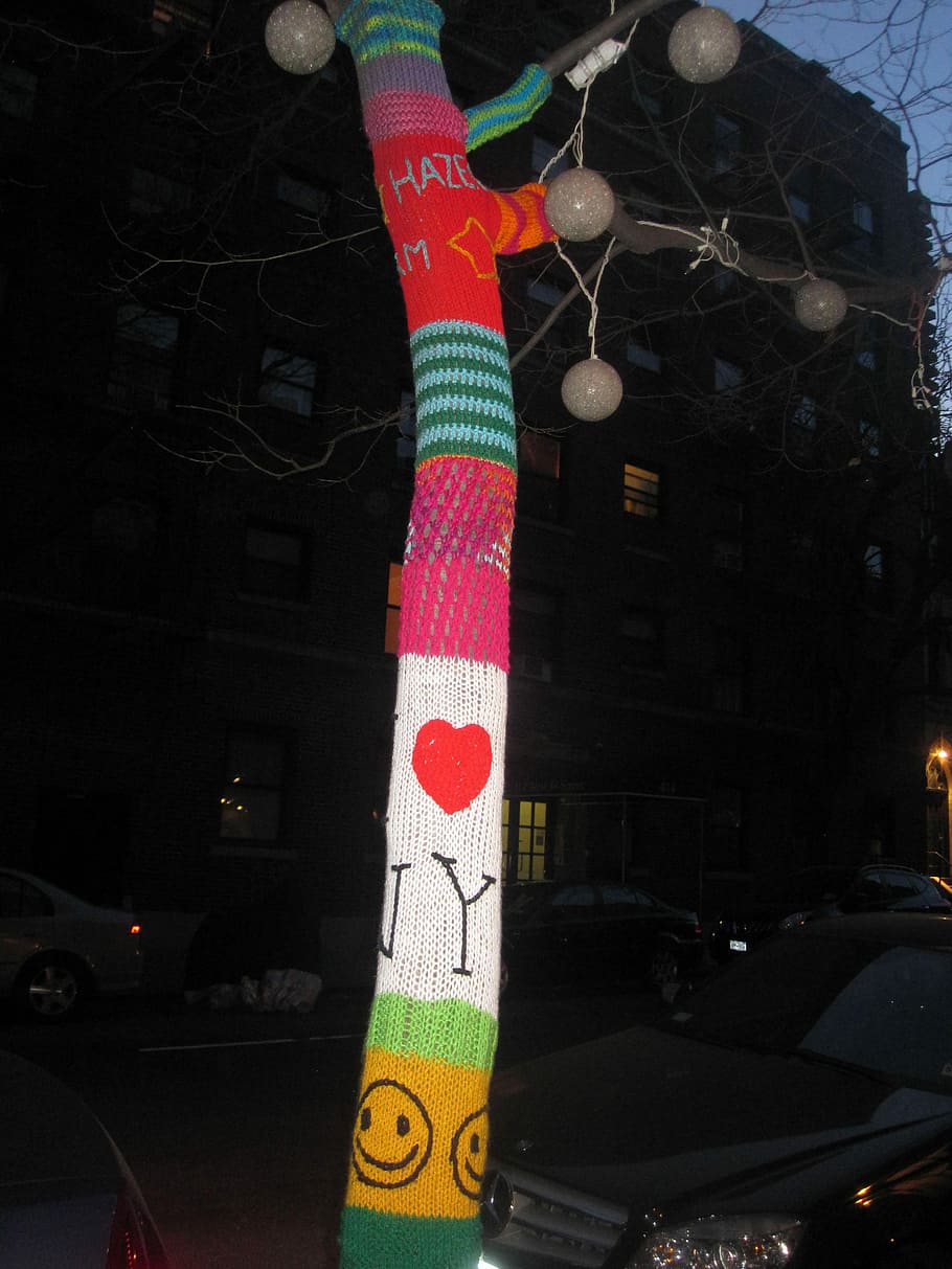 Tree, Trunk, Knitted, Warm, art, new york, winter, communication HD wallpaper