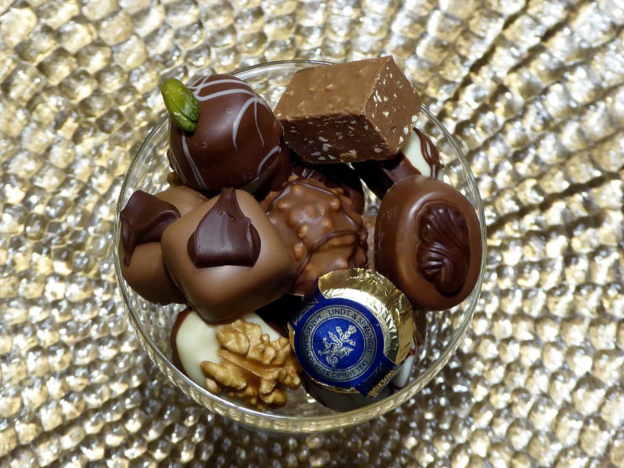Chocolates, Sweet, Candy, Nibble, Brand, delicate chocolate HD wallpaper