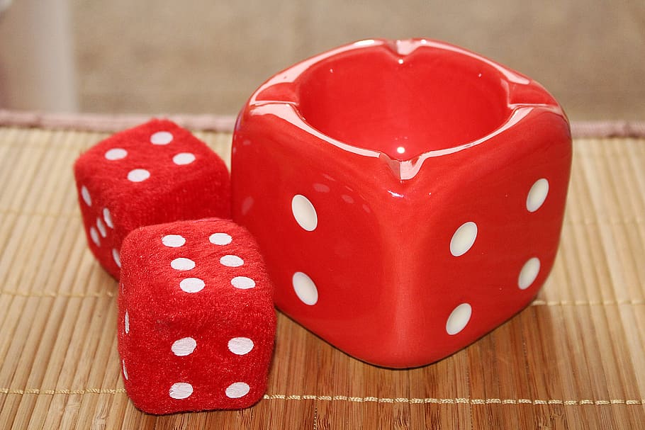 Ashtray, Cube, Ascher, red, close-up, no people, indoors, piggy bank HD wallpaper