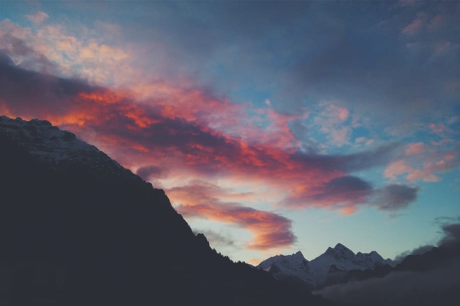 photo of mountains during golden hour, snow, capped, twilight HD wallpaper