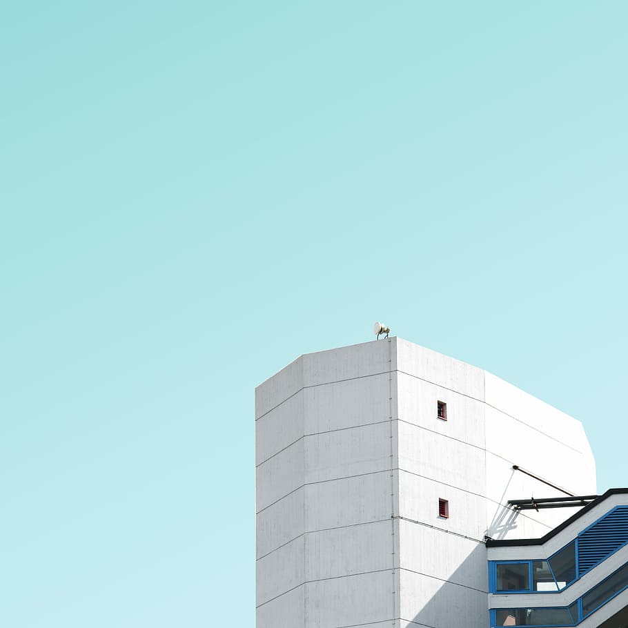 white painted concrete building taken at daytime, architectural photography of building HD wallpaper