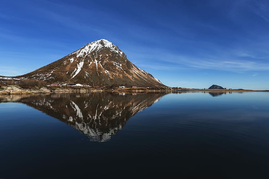 mountain beside body of water, landscape photography of mountain HD wallpaper