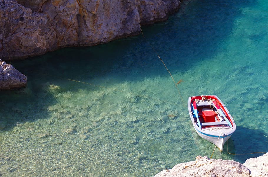 white and red jon boat on green sea, ocean, rock, nature, water, HD wallpaper