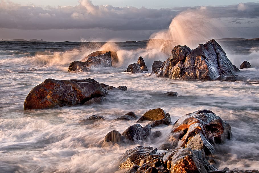 photo of body of water with rocks, sea rocks during daytime, coast HD wallpaper