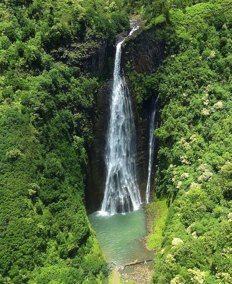 aerial photo of waterfalls in forest during daytime, natural HD wallpaper
