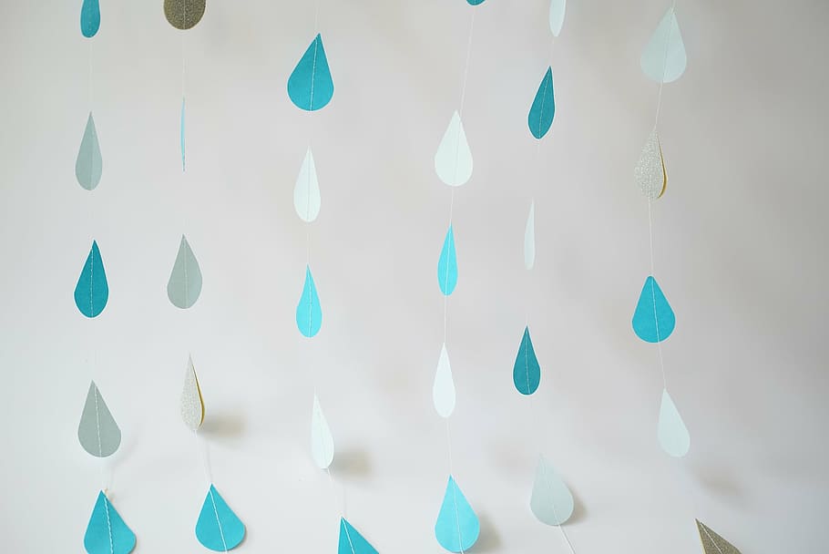white and blue teardrop hanging decor, pull flower, raindrops HD wallpaper