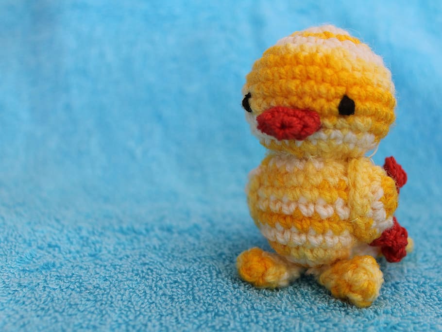 yellow and white chick crochet plush toy close-up photo, bird